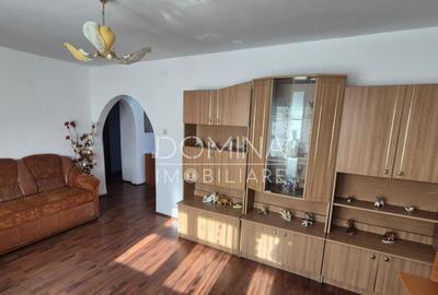 Apartament 3 camere, et. 2, in Rovinari, str. Plopilor - 2