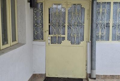 Casă cu 3 camere în Central - 2
