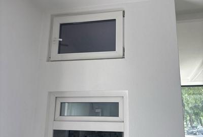 Spațiu comercial, de 60 mp, în Central - 8