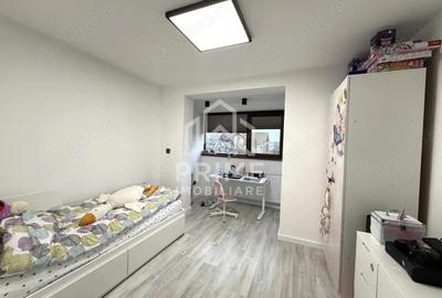 Casă cu 4 camere cu Teren 174 Mp în Central - 1