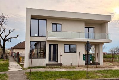 Casă cu 4 camere în Central - 6