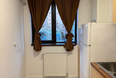 Garsonieră decomandată în 13 Septembrie