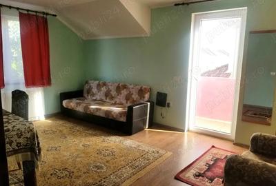 Inchiriez la 1-2studente eleve ap.2camere,decomandat,bucatarie,2bai,parcare, Dumbravi?a - 2