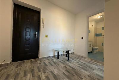 Garsonieră decomandată, mobilată în Central