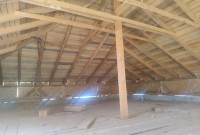 Casă cu 3 camere în Central - 2