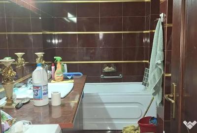Apartament cu 7 camere semidecomandat în Mărășești - 12