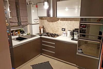 Apartament cu 2 camere, suprafata 52 mp, loc de parcare si boxa la Avangarden 2. - 5