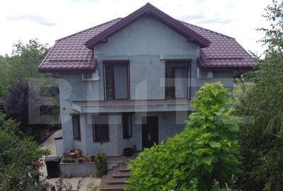 Casă cu 7 camere cu Teren 1170 Mp în Central - 1