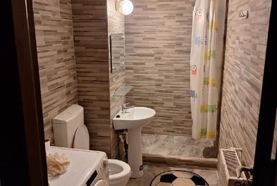 Apartament cu 2 camere decomandat în Ostroveni