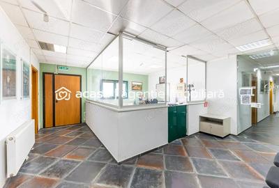 Spațiu comercial, de 2,000 mp, în Nord - 16