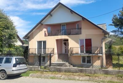 Casa de vanzare 200 mp, cu Teren 2200 mp, la 20 km de Bistrita - 1