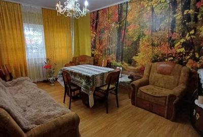 Apartament cu 3 camere decomandat in Dacia - LIBER