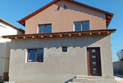 Casă cu 4 camere în Central - 7