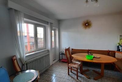 Casa P+E+M, 7 camere, teren 1000 mp, an 2000, Campina, Prahova - 9