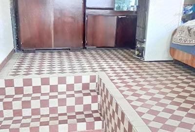 Casă cu Teren 250 Mp în Central - 6