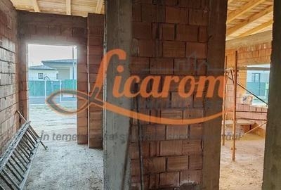 Casă individuală cu 4 camere cu Canalizare în Cristian - 17