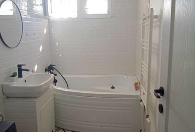 Apartament cu 2 camere în Podu Roș