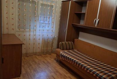 Apartament cu 4 camere decomandat în Calea București - 2