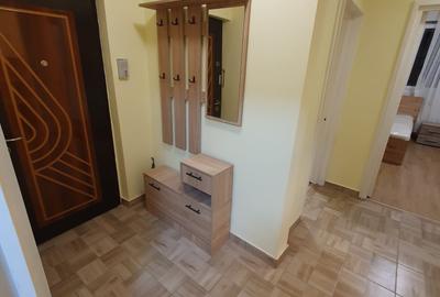 Apartament cu 3 camere decomandat în Ferentari
