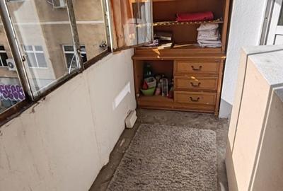 Apartament cu 2 camere decomandat în Piața Unirii