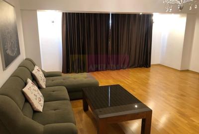 Apartament cu 3 camere decomandat, mobilat în Unirii