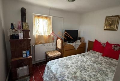 Casa solida 5 camere, teren 736mp, toate utilitatile, CT - 11