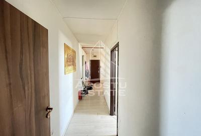Apartament cu 4 camere decomandat, 106 mp, Calea Torontalullui - 7