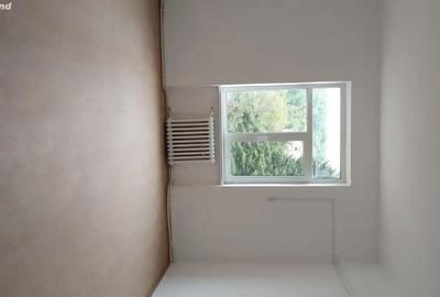 Spațiu comercial, de 28 mp, în Centrul Civic - 1