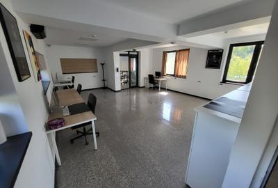 Cladire Birouri / Vila - 10