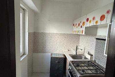 Garsonieră semidecomandată în CET - 3