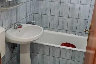 Etaj 2 Garsoniera 24mp zona Frumoasa Bulevard Poitiers - 5