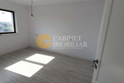 Duplex cu 3 camere cu Canalizare în Miroslava - 7