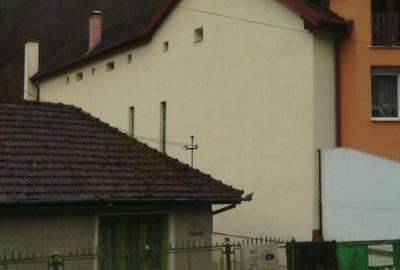 Casă cu 6 camere cu Teren 720 Mp în Central