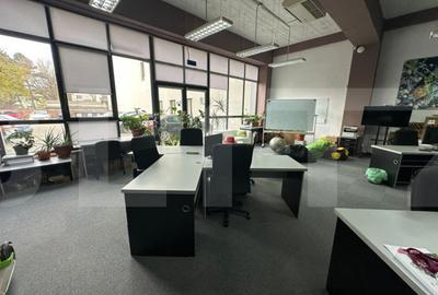 Spațiu comercial, de 500 mp, în Central - 6