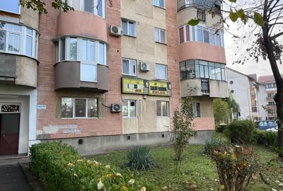 Apartament cu 4 camere decomandat în 9 Mai - 3