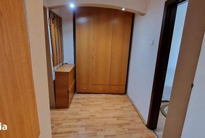 Apartament cu 3 camere decomandat în Calea București - 8