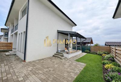 Duplex cu 4 camere cu Canalizare în Ipotești - 14