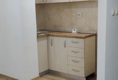 Apartament cu 3 camere decomandat în Central - 3