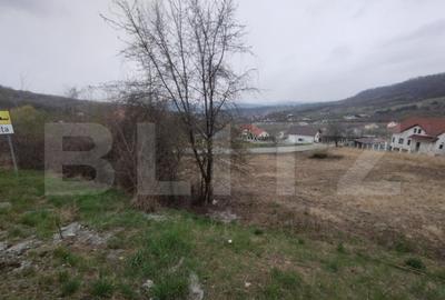 Teren intravilan, 2 fronturi+utilitati la front, 9,63 ari, z - 2