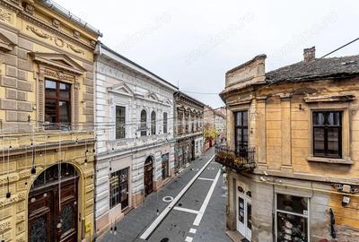 Apartament spatios cu 3 camere de LUX pe Metianu Comision 0 - 1