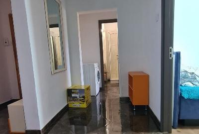 Spre inchiriere apartament 4 camere Curtea de Arges ultracentral Spre inchiriere apartament 4 camere Curtea de Arges ultracentral - 8