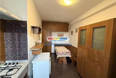 Garsonieră decomandată, mobilată în Sud - 12