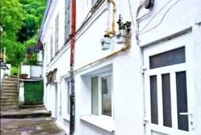 Garsonieră complet renovată, în zonă premium – Apollonia Hirscher / Piața Sfatul - 1