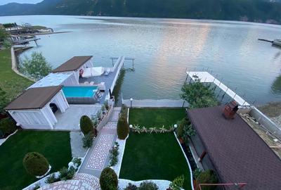 Casă cu 8 camere cu Teren 350 Mp în Eșelnița - 9