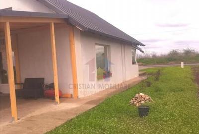 VILA P M, Cazasu, caramida, Teren - 500 mp - 2