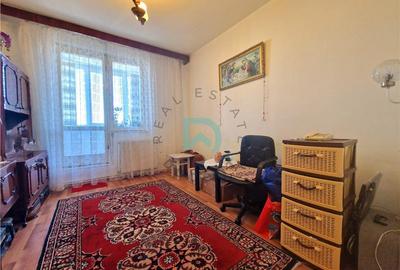 Apartament cu 3 camere circular în Astra - 14