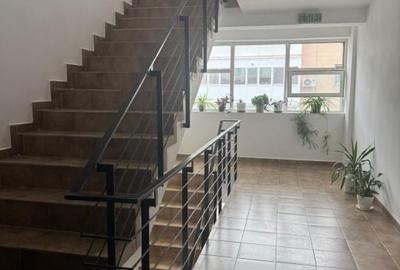 Decomandată, Craiovița, liberă, spațioasă, zonă bună - 2