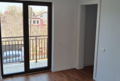 Casă cu 4 camere cu Teren 477 Mp în Central - 11