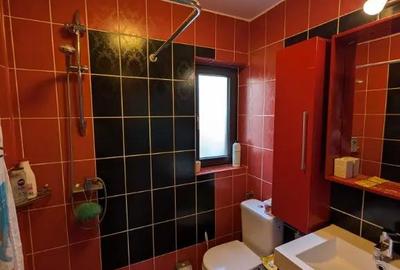 Casă cu 5 camere cu Teren 250 Mp în Florești - 2