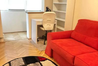 Apartament cu 3 camere decomandat în Central - 9